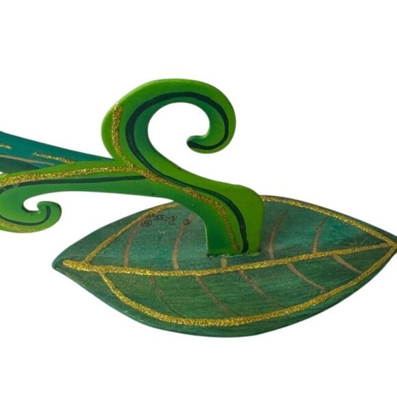 Handcrafted Green & White Floral Metal Sculpture With Dragonfly Accents By Rossi - Picture 7 of 7